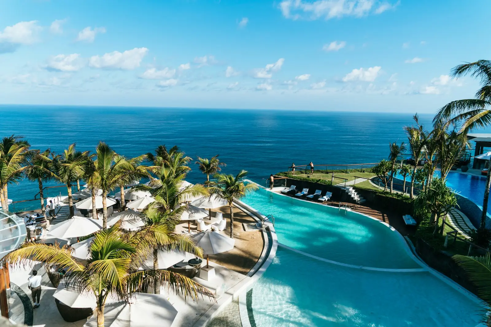 Resort with a pool as a sample image for a partner presentation